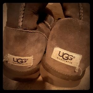 Brown Ugg boots in amazing condition